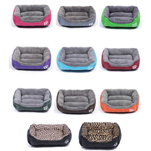 Load image into Gallery viewer, Multi-Color Soft Cotton Pet Cat Dog Bed