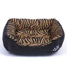 Load image into Gallery viewer, Multi-Color Soft Cotton Pet Cat Dog Bed