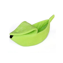 Load image into Gallery viewer, Cozy Cute Banana Shaped Cat Bed